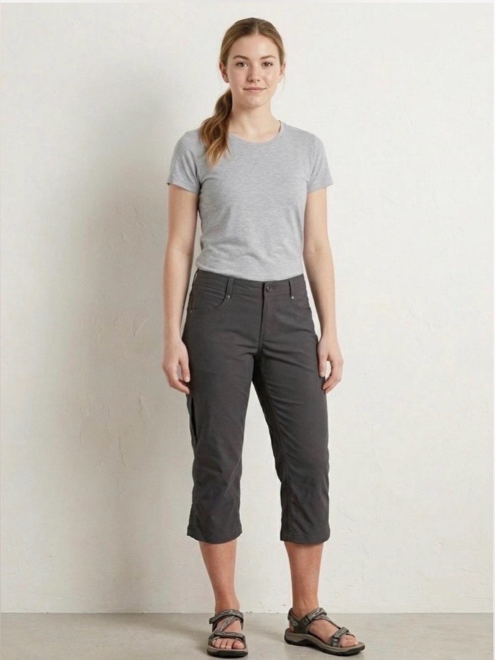 KÜHL Trekr Capri Hiking Pants Charcoal Gray Women’s Size 14